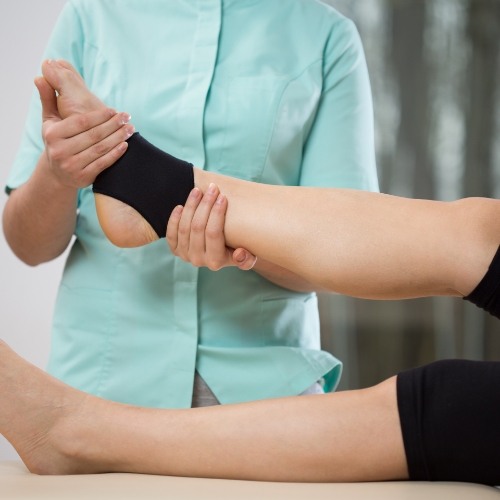 physiotherapy-center-ankle-pain-relief-expert-physio-plus-gloucester-orleans-on